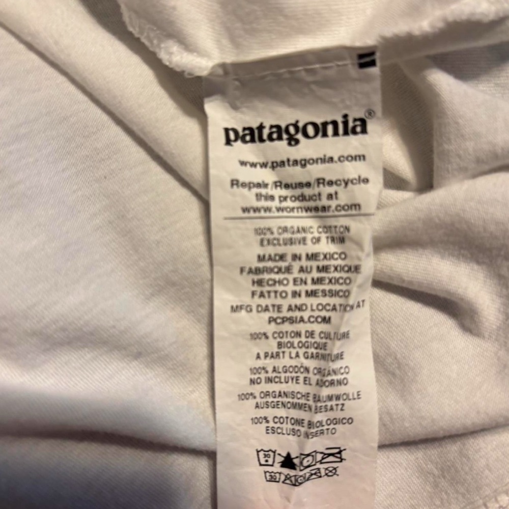 Patagonia White Short Sleeve Tee with Buffalo Graphic - Picture 5 of 5